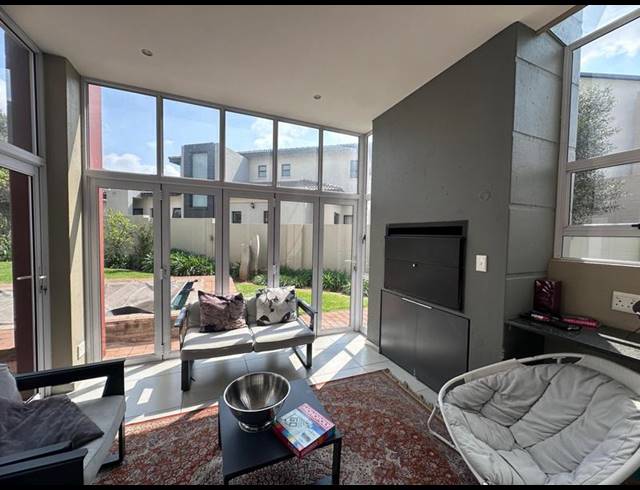 3 BEDROOM HOUSE FOR SALE IN MIDSTREAM MEADOWS
